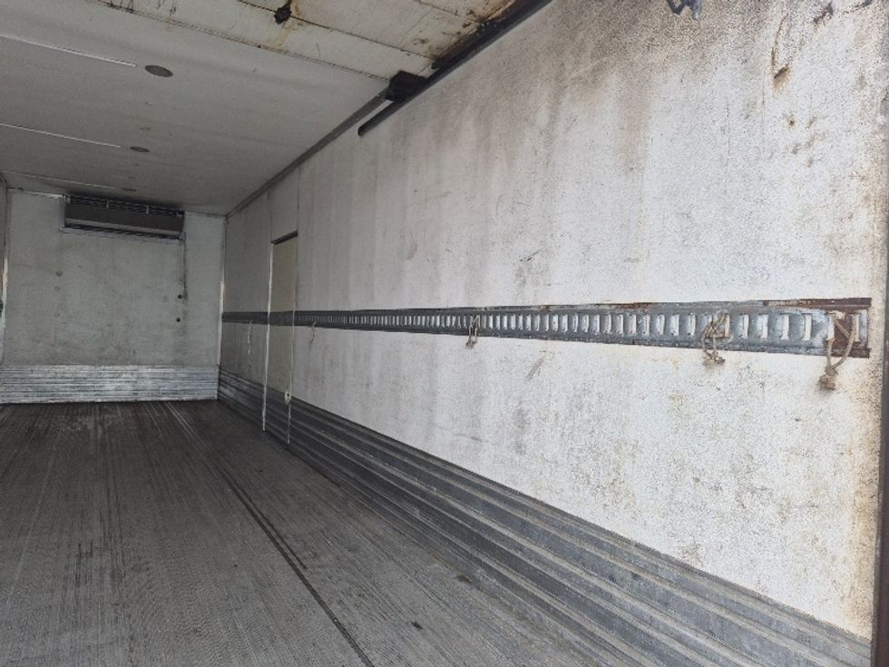 Refrigerated Truck-Light and Medium Duty Trucks-Freightliner-2018-M2-Mississauga-ON-518,308\n\t\tkm-$ 53,250 - Image 12