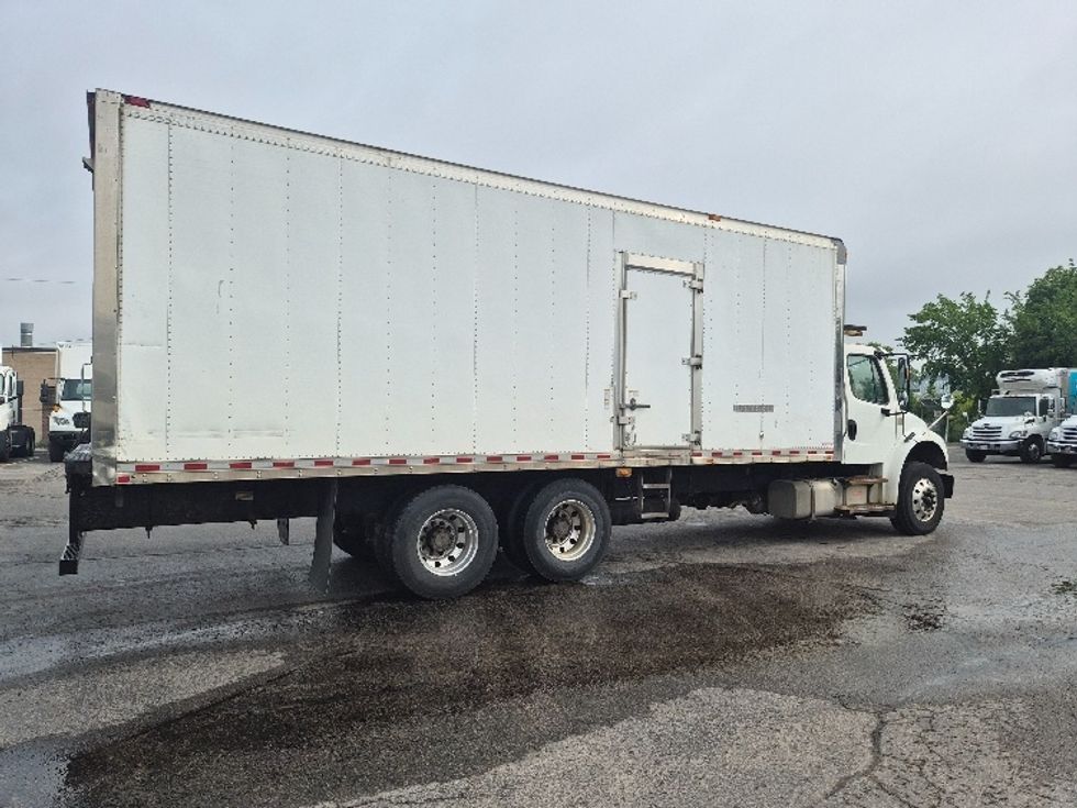 Refrigerated Truck-Light and Medium Duty Trucks-Freightliner-2018-M2-Mississauga-ON-518,308\n\t\tkm-$ 53,250 - Image 13