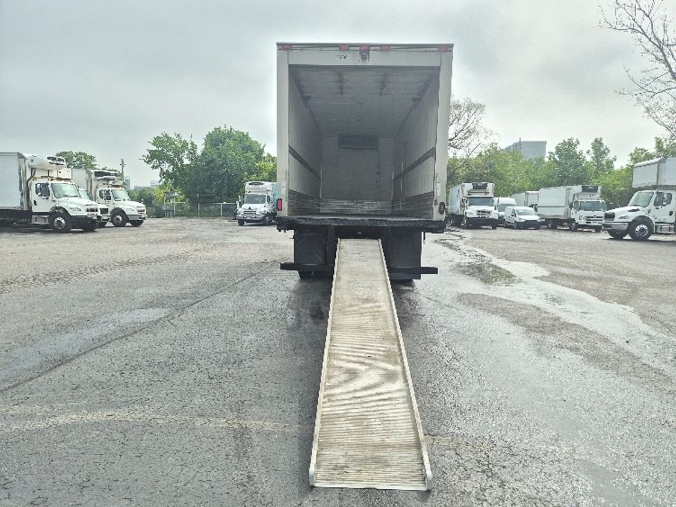 Refrigerated Truck-Light and Medium Duty Trucks-Freightliner-2018-M2-Mississauga-ON-518,308\n\t\tkm-$ 53,250 - Image 9