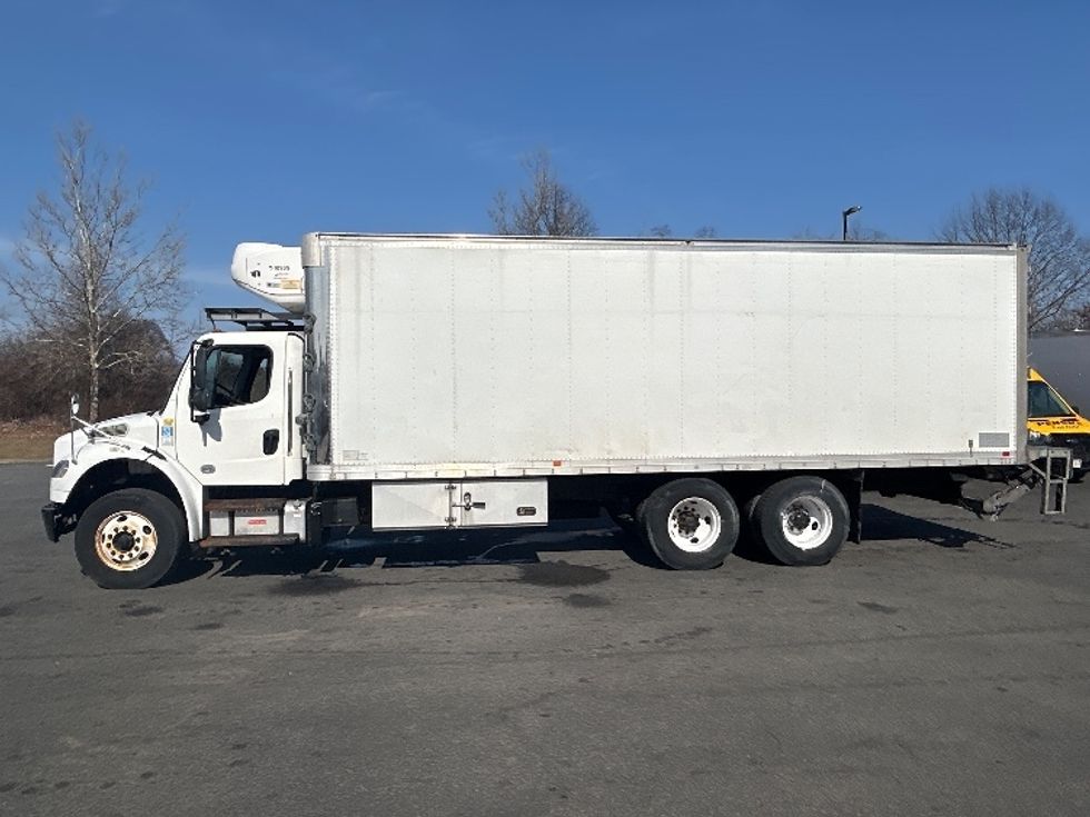 Refrigerated Truck-Light and Medium Duty Trucks-Freightliner-2018-M2-Montgomery-NY-187,916\n\t\tmiles-$ 60,250 - Image 4