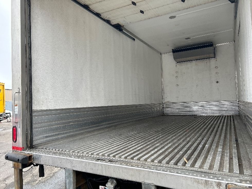 Refrigerated Truck-Light and Medium Duty Trucks-Freightliner-2018-M2-New Bedford-MA-229,074\n\t\tmiles-$ 35,500 - Image 11
