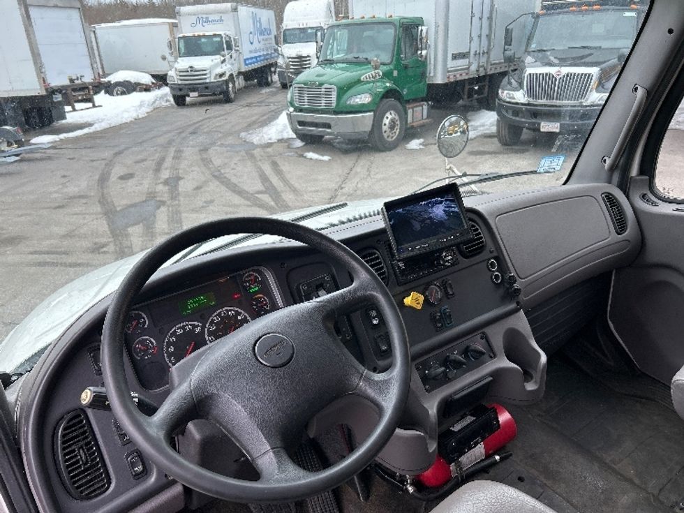 Refrigerated Truck-Light and Medium Duty Trucks-Freightliner-2018-M2-New Bedford-MA-229,074\n\t\tmiles-$ 35,500 - Image 18