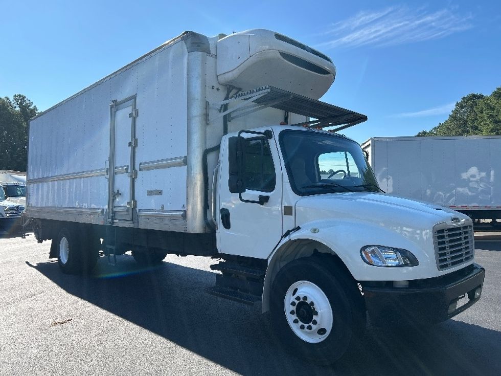 Refrigerated Truck-Light and Medium Duty Trucks-Freightliner-2018-M2-Norcross-GA-262,449\n\t\tmiles-$ 43,500 - Image 1
