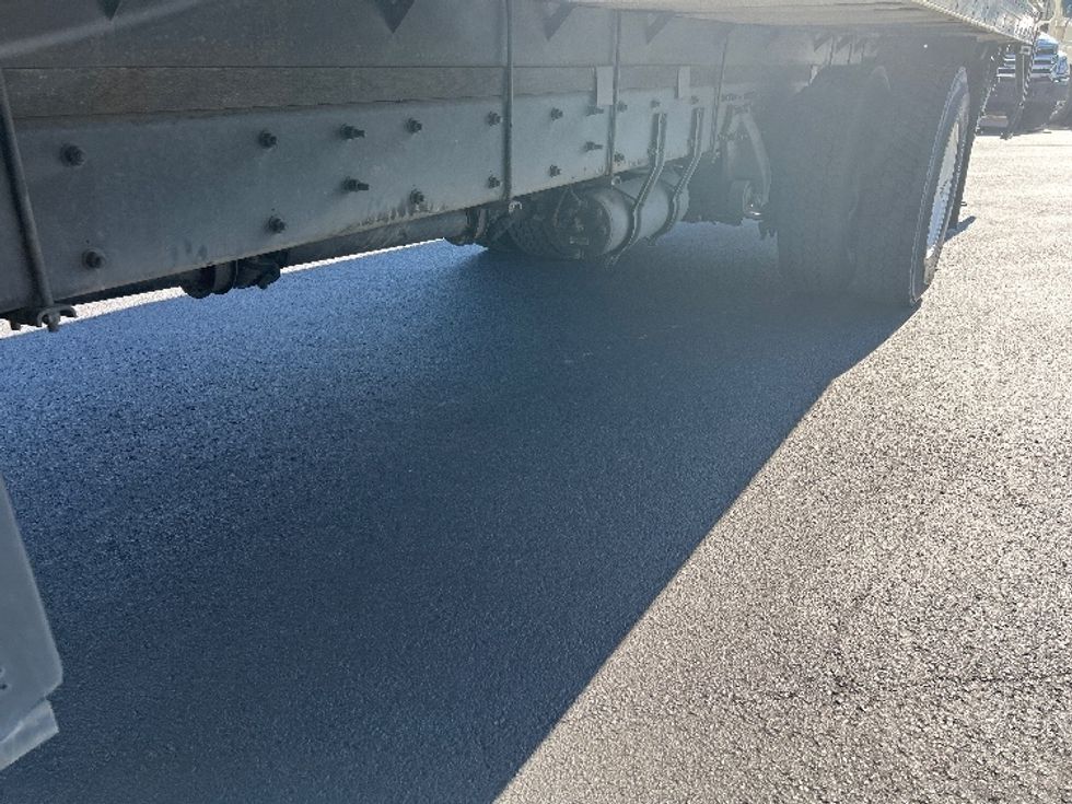 Refrigerated Truck-Light and Medium Duty Trucks-Freightliner-2018-M2-Norcross-GA-262,449\n\t\tmiles-$ 43,500 - Image 5