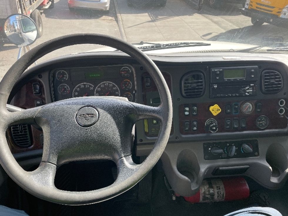 Refrigerated Truck-Light and Medium Duty Trucks-Freightliner-2018-M2-North Bergen-NJ-122,840\n\t\tmiles-$ 71,500 - Image 18