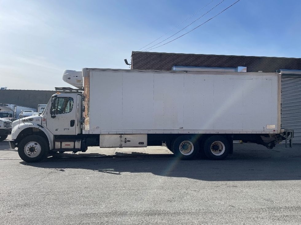 Refrigerated Truck-Light and Medium Duty Trucks-Freightliner-2018-M2-North Bergen-NJ-122,840\n\t\tmiles-$ 71,500 - Image 4