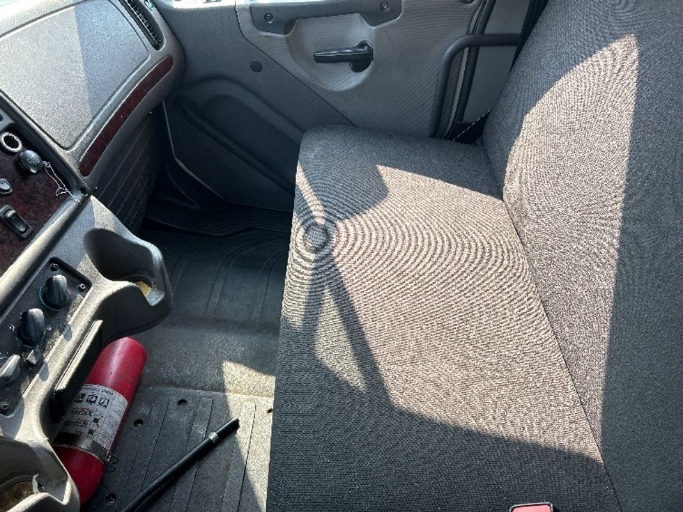 Refrigerated Truck-Light and Medium Duty Trucks-Freightliner-2018-M2-North Bergen-NJ-159,522\n\t\tmiles-$ 48,250 - Image 19