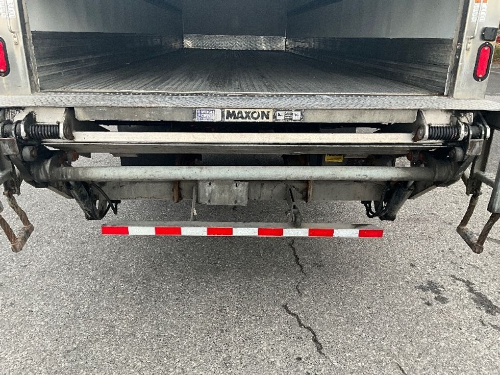 Refrigerated Truck-Light and Medium Duty Trucks-Freightliner-2018-M2-Ottawa-ON-346,802\n\t\tkm-$ 51,750 - Image 10