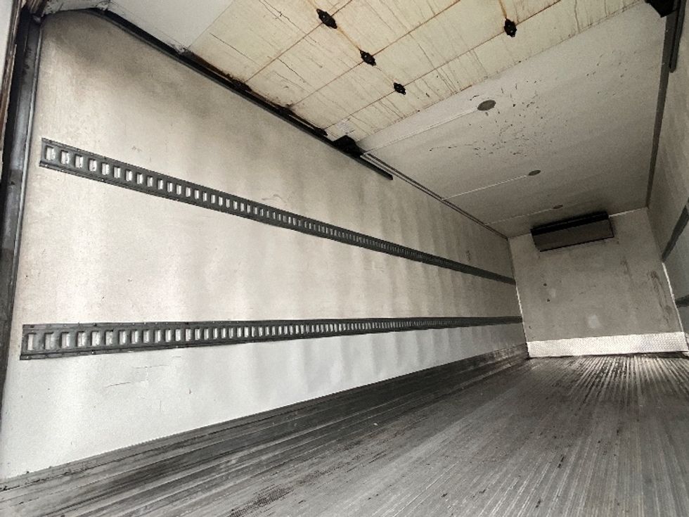 Refrigerated Truck-Light and Medium Duty Trucks-Freightliner-2018-M2-Ottawa-ON-346,802\n\t\tkm-$ 51,750 - Image 11