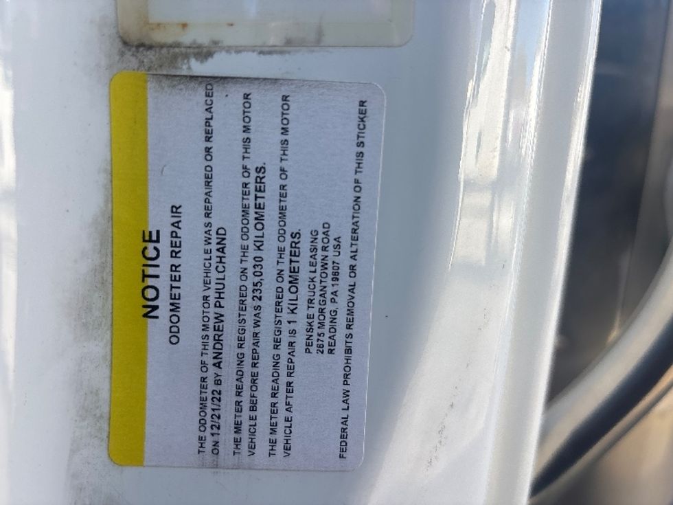 Refrigerated Truck-Light and Medium Duty Trucks-Freightliner-2018-M2-Ottawa-ON-346,802\n\t\tkm-$ 51,750 - Image 28