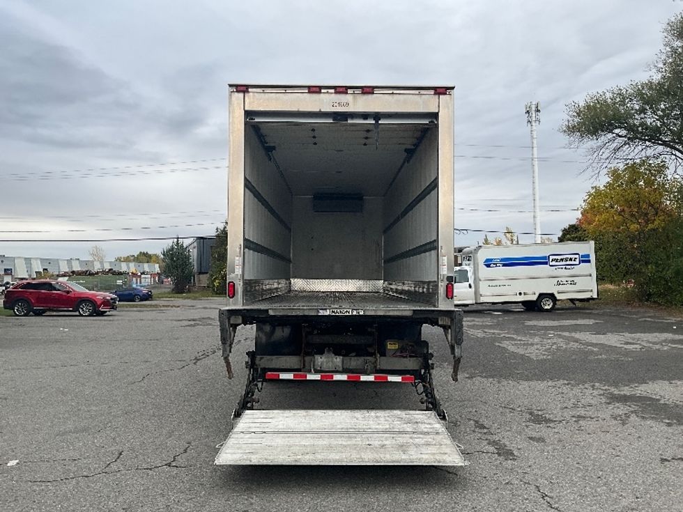 Refrigerated Truck-Light and Medium Duty Trucks-Freightliner-2018-M2-Ottawa-ON-346,802\n\t\tkm-$ 51,750 - Image 9