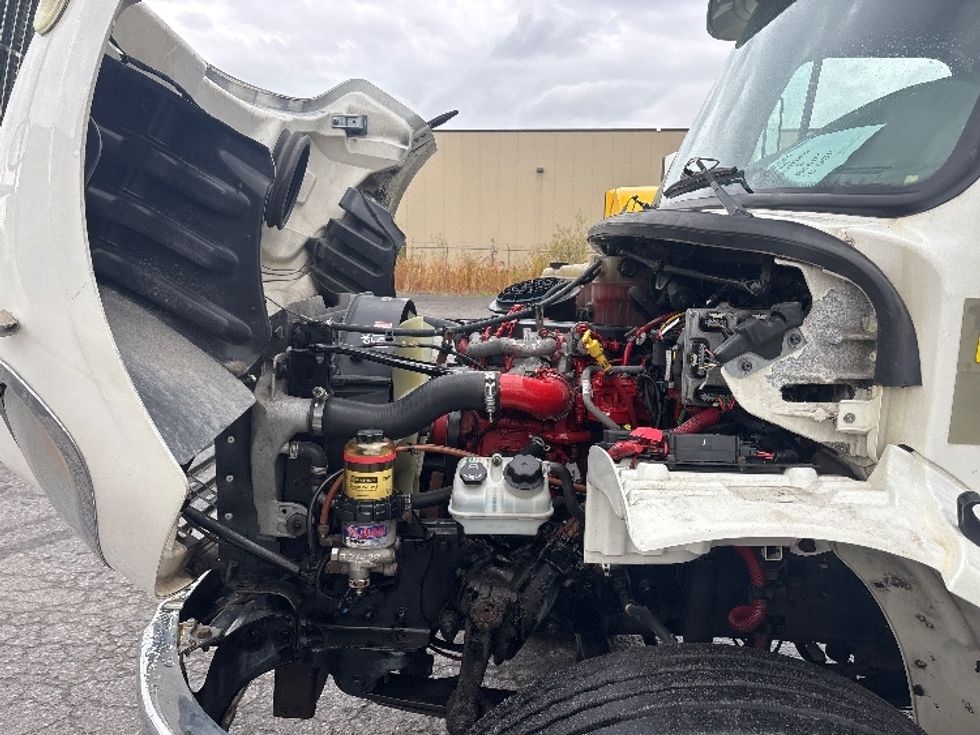 Refrigerated Truck-Light and Medium Duty Trucks-Freightliner-2018-M2-Ottawa-ON-352,655\n\t\tkm-$ 52,000 - Image 24