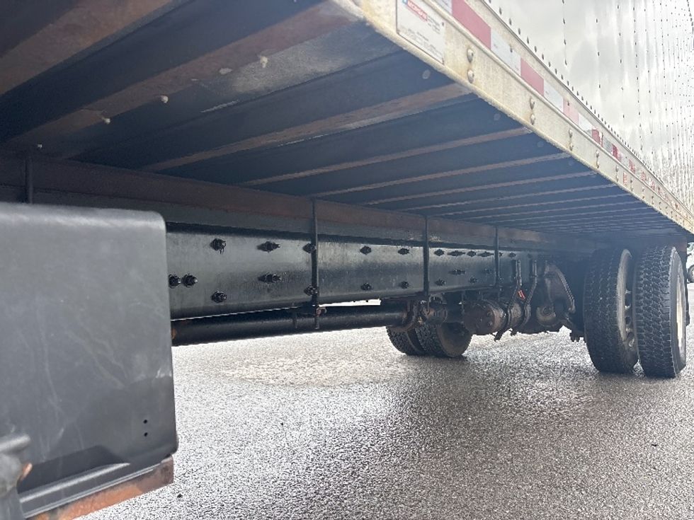 Refrigerated Truck-Light and Medium Duty Trucks-Freightliner-2018-M2-Ottawa-ON-352,655\n\t\tkm-$ 52,000 - Image 5