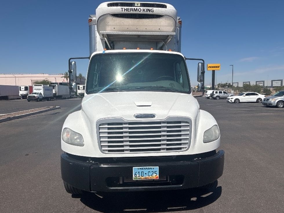Refrigerated Truck-Light and Medium Duty Trucks-Freightliner-2018-M2-Phoenix-AZ-103,580\n\t\tmiles-$ 62,000 - Image 2