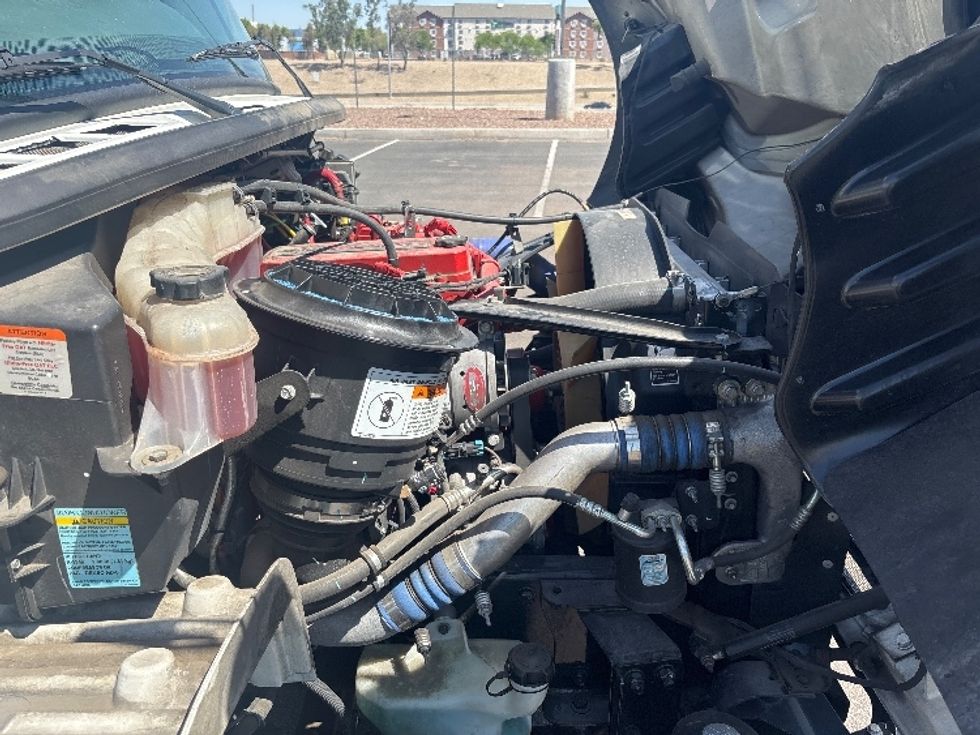 Refrigerated Truck-Light and Medium Duty Trucks-Freightliner-2018-M2-Phoenix-AZ-103,580\n\t\tmiles-$ 62,000 - Image 23