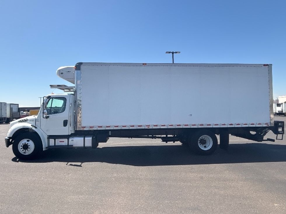 Refrigerated Truck-Light and Medium Duty Trucks-Freightliner-2018-M2-Phoenix-AZ-103,580\n\t\tmiles-$ 62,000 - Image 4