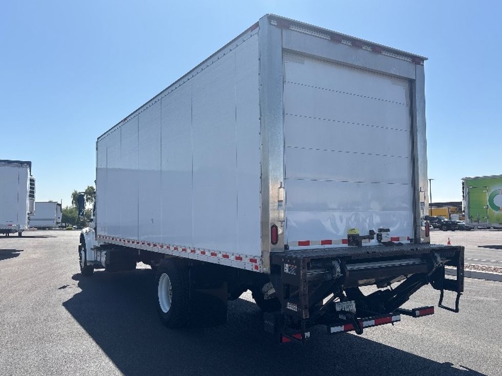 Refrigerated Truck-Light and Medium Duty Trucks-Freightliner-2018-M2-Phoenix-AZ-103,580\n\t\tmiles-$ 62,000 - Image 6