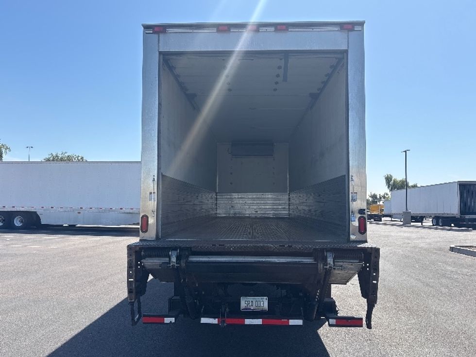 Refrigerated Truck-Light and Medium Duty Trucks-Freightliner-2018-M2-Phoenix-AZ-103,580\n\t\tmiles-$ 62,000 - Image 8