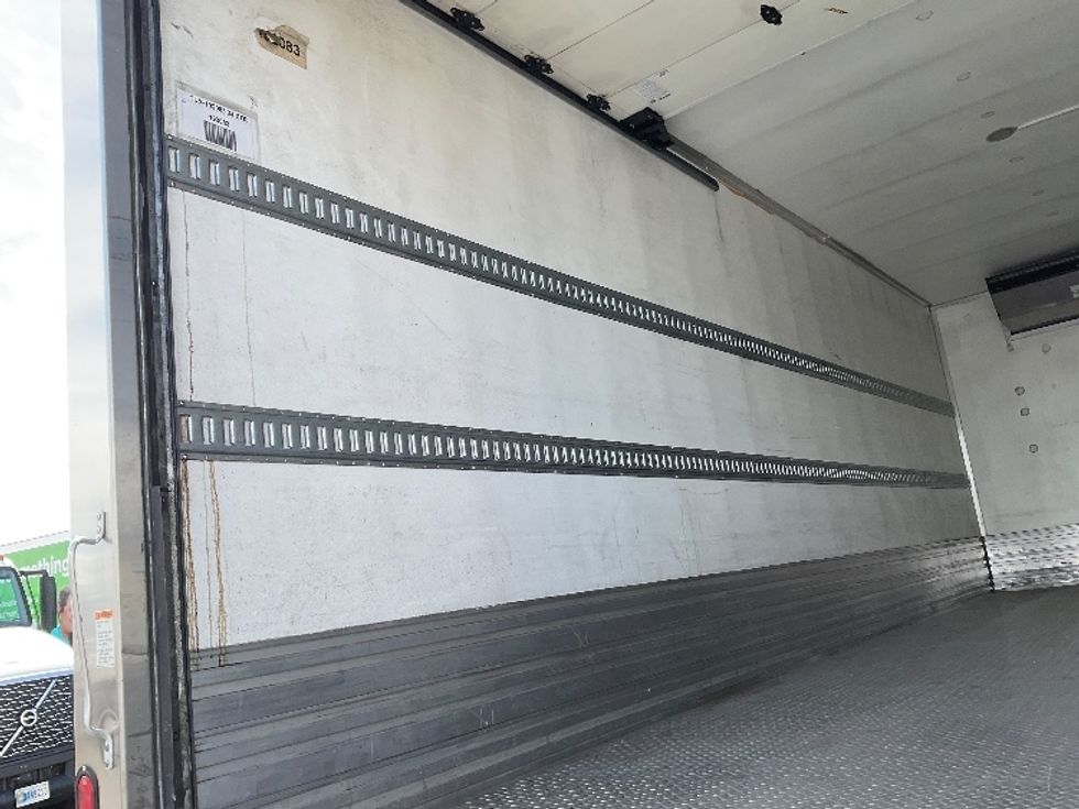 Refrigerated Truck-Light and Medium Duty Trucks-Freightliner-2018-M2-Phoenix-AZ-93,022\n\t\tmiles-$ 55,000 - Image 11