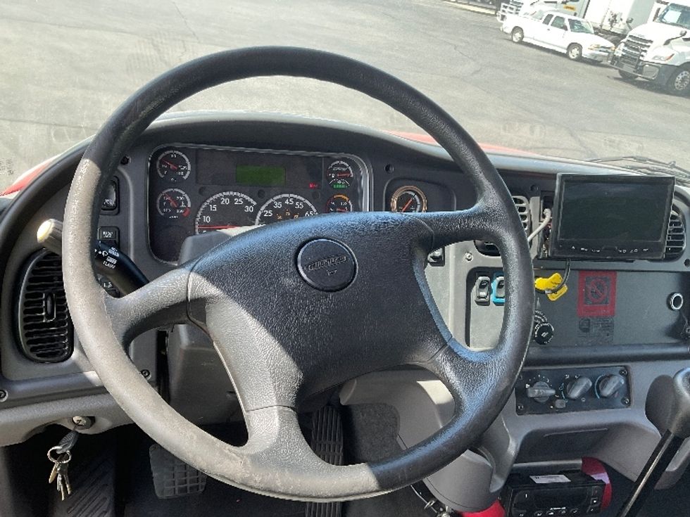 Refrigerated Truck-Light and Medium Duty Trucks-Freightliner-2018-M2-Phoenix-AZ-93,022\n\t\tmiles-$ 55,000 - Image 18