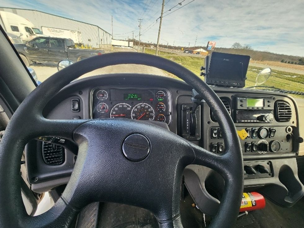 Refrigerated Truck-Light and Medium Duty Trucks-Freightliner-2018-M2-Piqua-OH-247,842\n\t\tmiles-$ 31,250 - Image 16