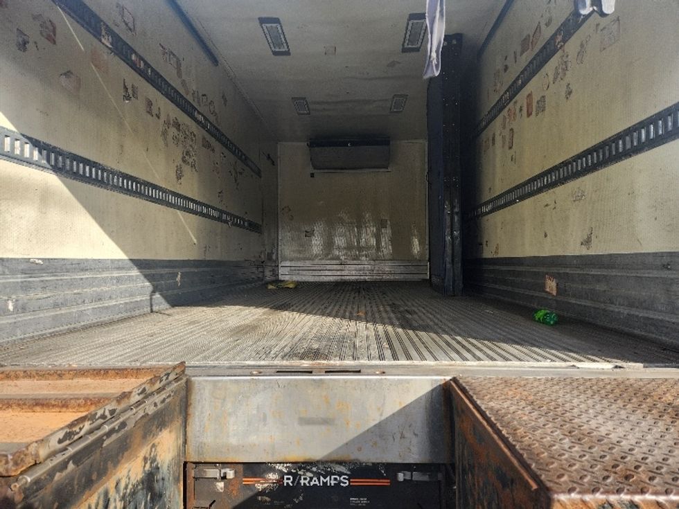 Refrigerated Truck-Light and Medium Duty Trucks-Freightliner-2018-M2-Piqua-OH-247,842\n\t\tmiles-$ 31,250 - Image 8