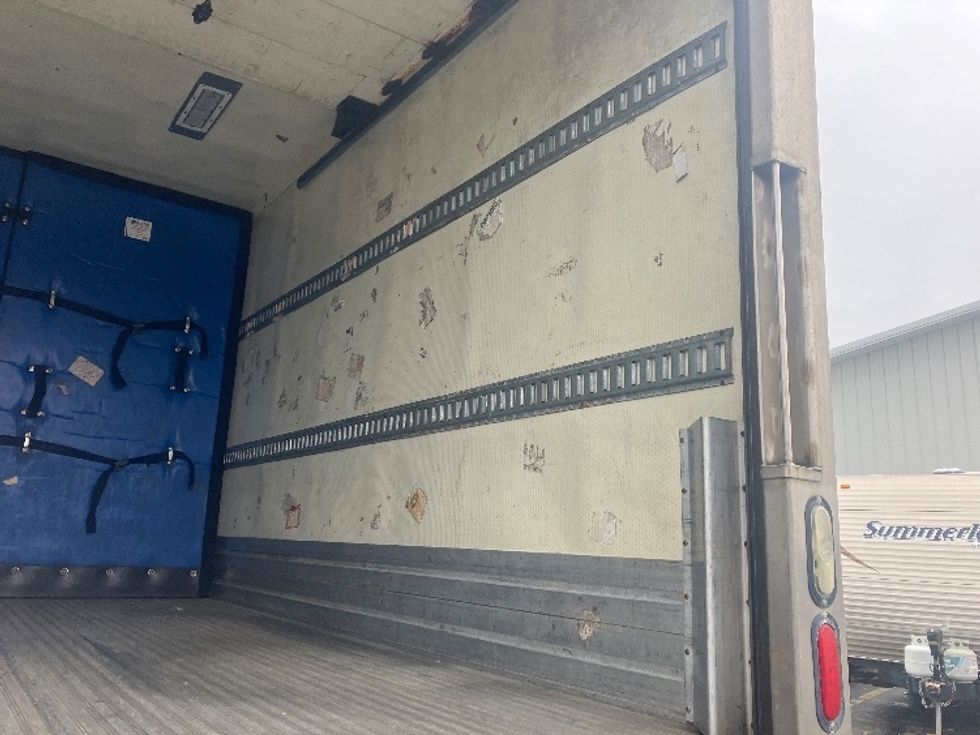 Refrigerated Truck-Light and Medium Duty Trucks-Freightliner-2018-M2-Piqua-OH-271,591\n\t\tmiles-$ 27,750 - Image 12