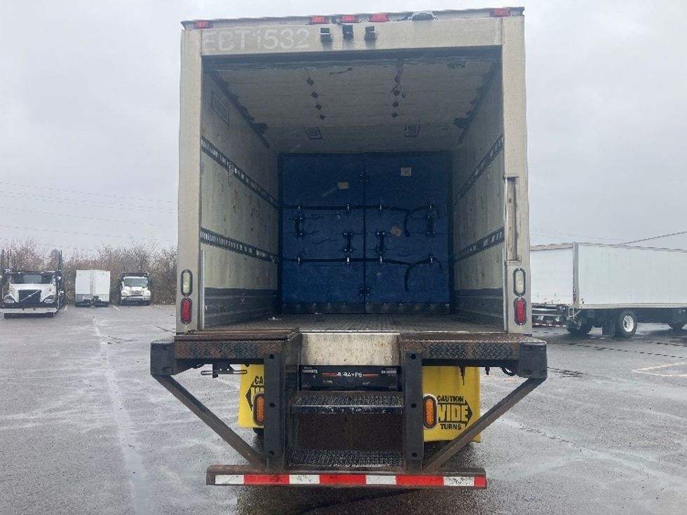 Refrigerated Truck-Light and Medium Duty Trucks-Freightliner-2018-M2-Piqua-OH-271,591\n\t\tmiles-$ 27,750 - Image 8
