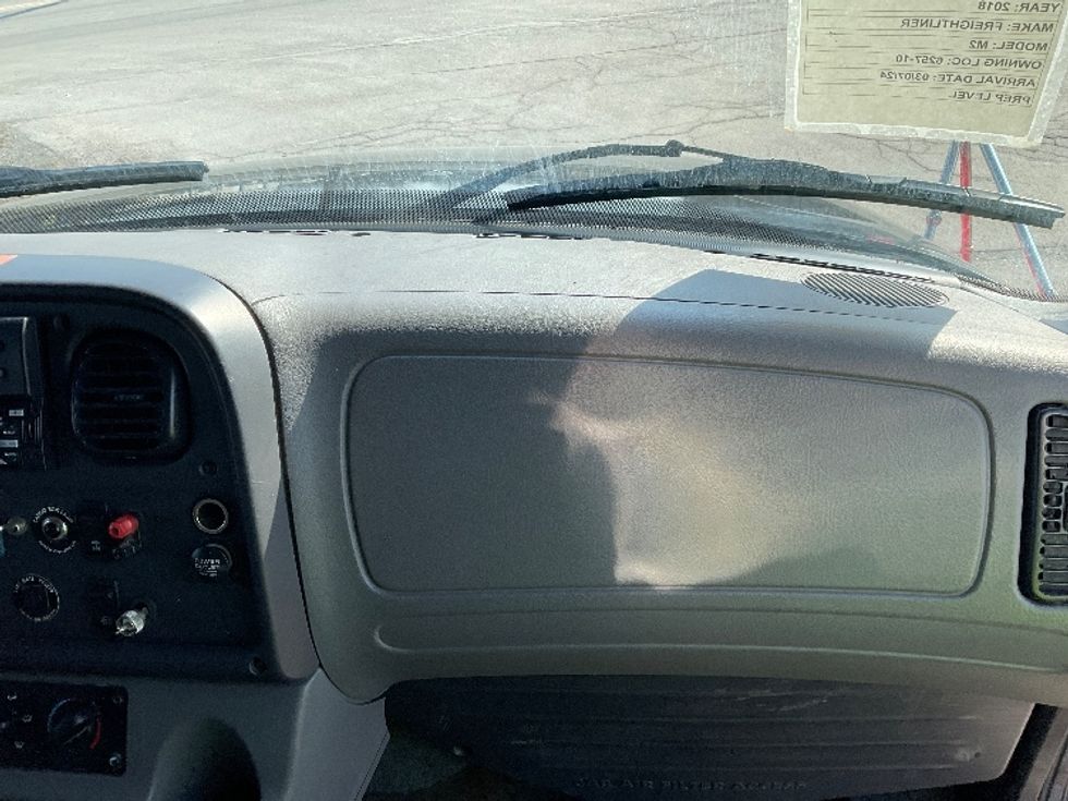 Refrigerated Truck-Light and Medium Duty Trucks-Freightliner-2018-M2-Plymouth-MI-241,061\n\t\tmiles-$ 44,750 - Image 21