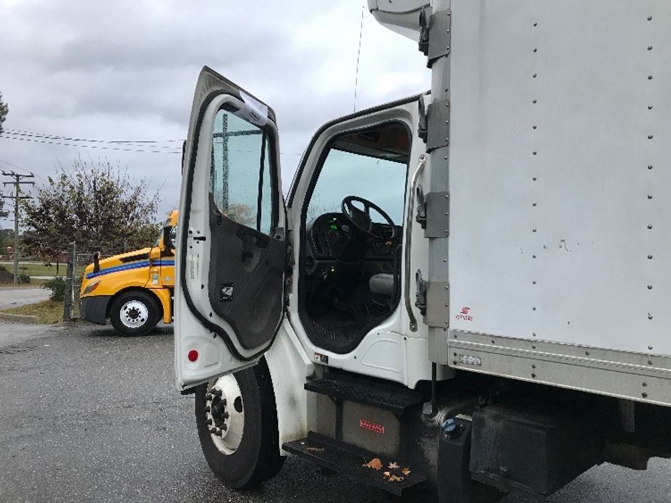 Refrigerated Truck-Light and Medium Duty Trucks-Freightliner-2018-M2-Prince George-VA-324,317\n\t\tmiles-$ 36,000 - Image 15