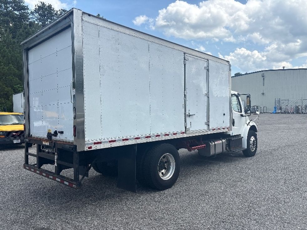 Refrigerated Truck-Light and Medium Duty Trucks-Freightliner-2018-M2-Prince George-VA-58,424\n\t\tmiles-$ 45,000 - Image 12