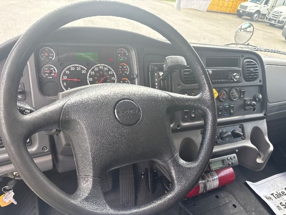 Refrigerated Truck-Light and Medium Duty Trucks-Freightliner-2018-M2-Prince George-VA-58,424\n\t\tmiles-$ 45,000 - Image 16