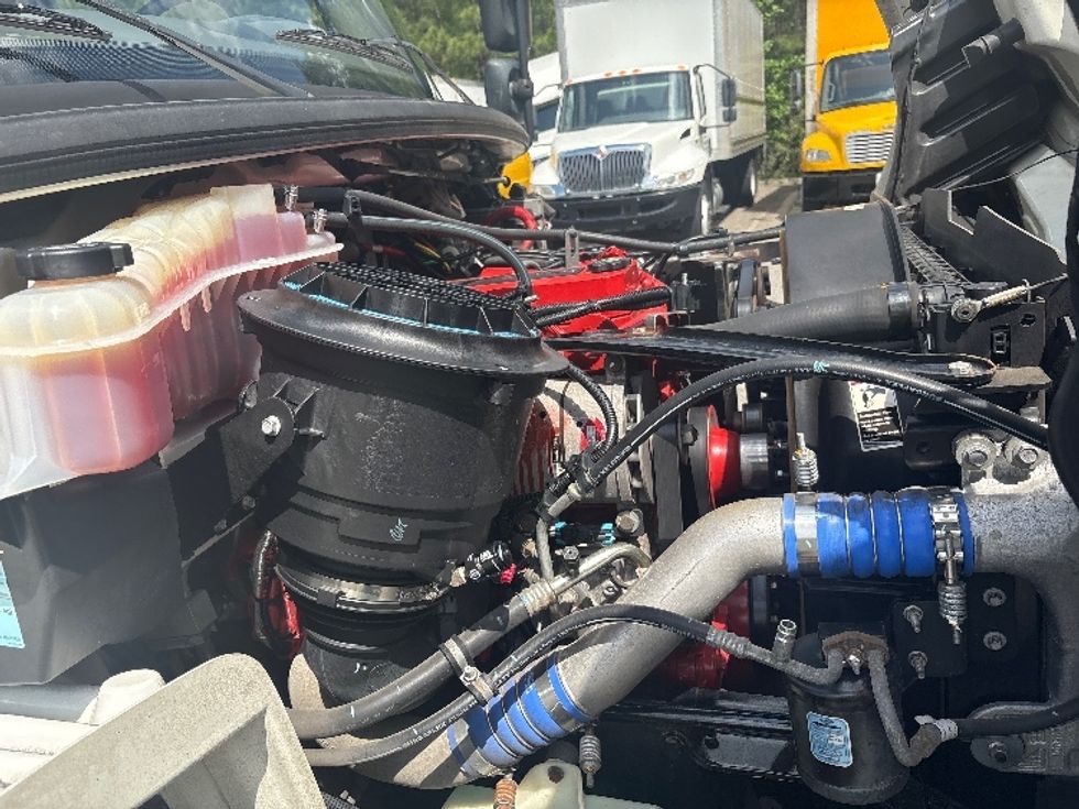 Refrigerated Truck-Light and Medium Duty Trucks-Freightliner-2018-M2-Prince George-VA-58,424\n\t\tmiles-$ 45,000 - Image 22