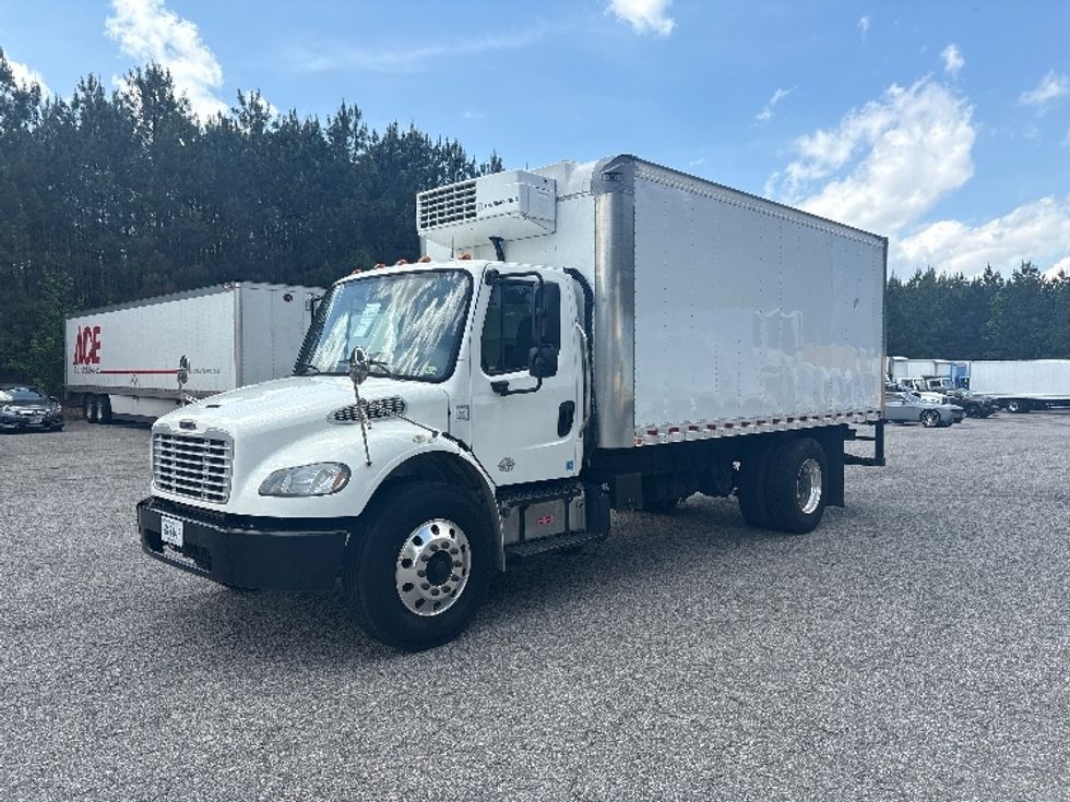 Refrigerated Truck-Light and Medium Duty Trucks-Freightliner-2018-M2-Prince George-VA-58,424\n\t\tmiles-$ 45,000 - Image 3
