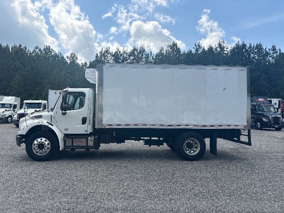 Refrigerated Truck-Light and Medium Duty Trucks-Freightliner-2018-M2-Prince George-VA-58,424\n\t\tmiles-$ 45,000 - Image 4