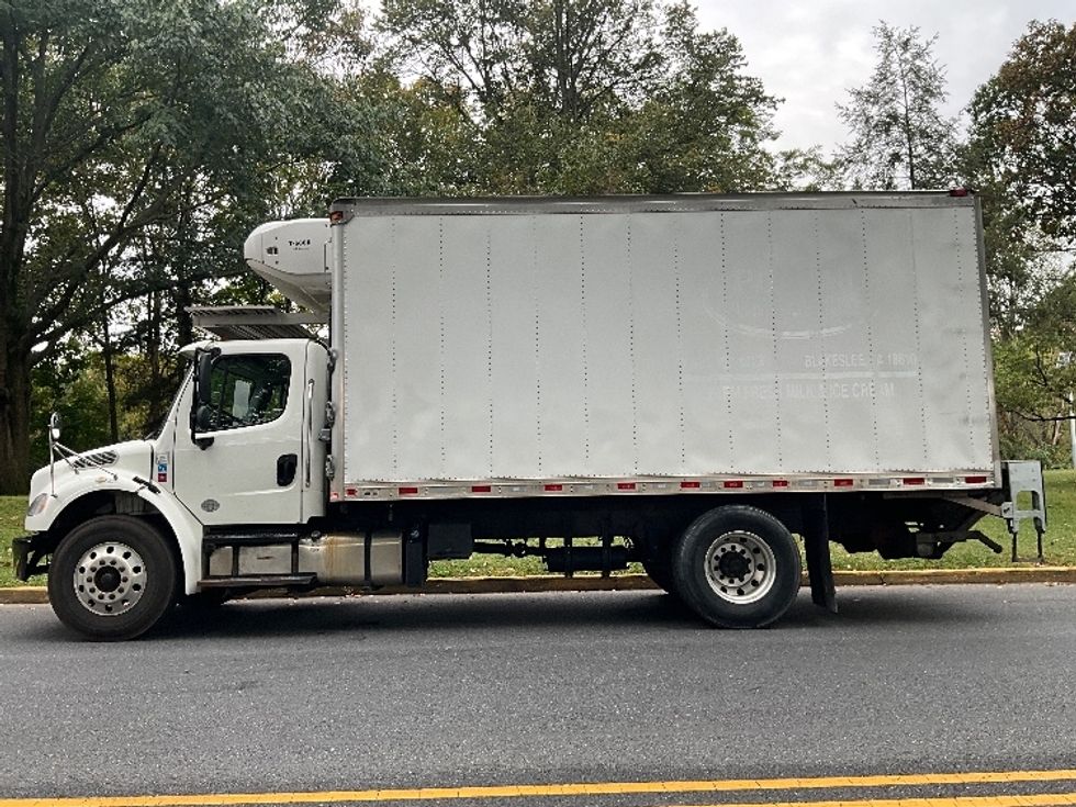 Refrigerated Truck-Light and Medium Duty Trucks-Freightliner-2018-M2-Reading-PA-93,110\n\t\tmiles-$ 49,000 - Image 4
