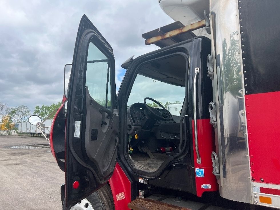 Refrigerated Truck-Light and Medium Duty Trucks-Freightliner-2018-M2-Rochester-NY-158,965\n\t\tmiles-$ 51,250 - Image 16