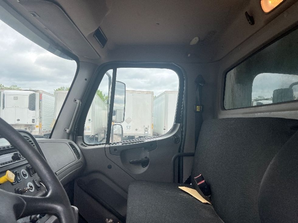 Refrigerated Truck-Light and Medium Duty Trucks-Freightliner-2018-M2-Rochester-NY-158,965\n\t\tmiles-$ 51,250 - Image 19