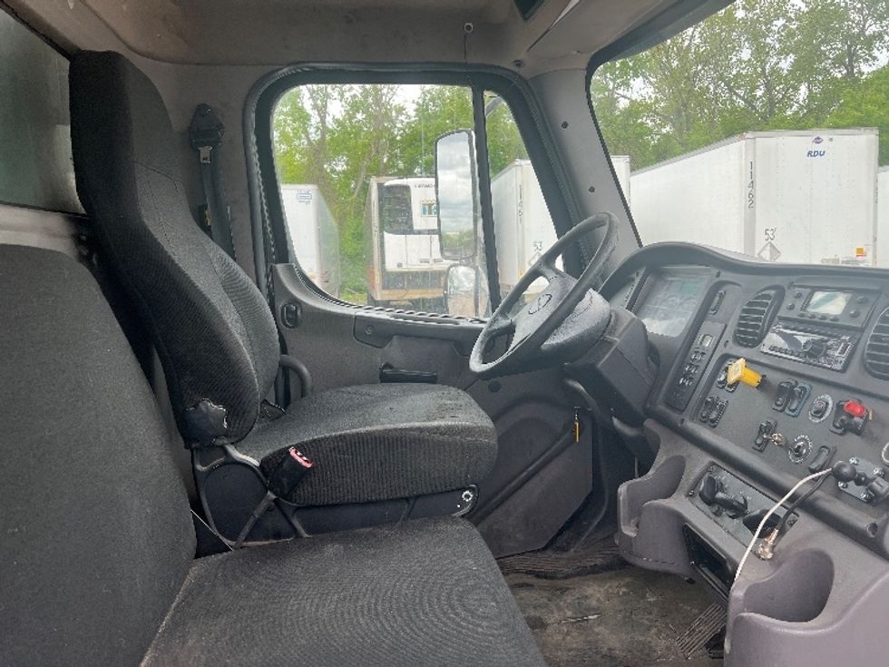 Refrigerated Truck-Light and Medium Duty Trucks-Freightliner-2018-M2-Rochester-NY-158,965\n\t\tmiles-$ 51,250 - Image 22