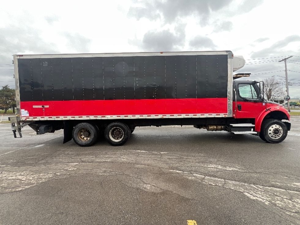 Refrigerated Truck-Light and Medium Duty Trucks-Freightliner-2018-M2-Rochester-NY-186,334\n\t\tmiles-$ 56,250 - Image 15