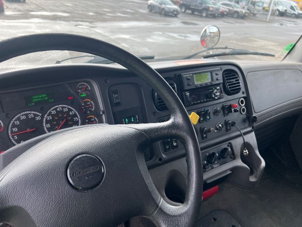 Refrigerated Truck-Light and Medium Duty Trucks-Freightliner-2018-M2-Rochester-NY-225,477\n\t\tmiles-$ 50,750 - Image 17