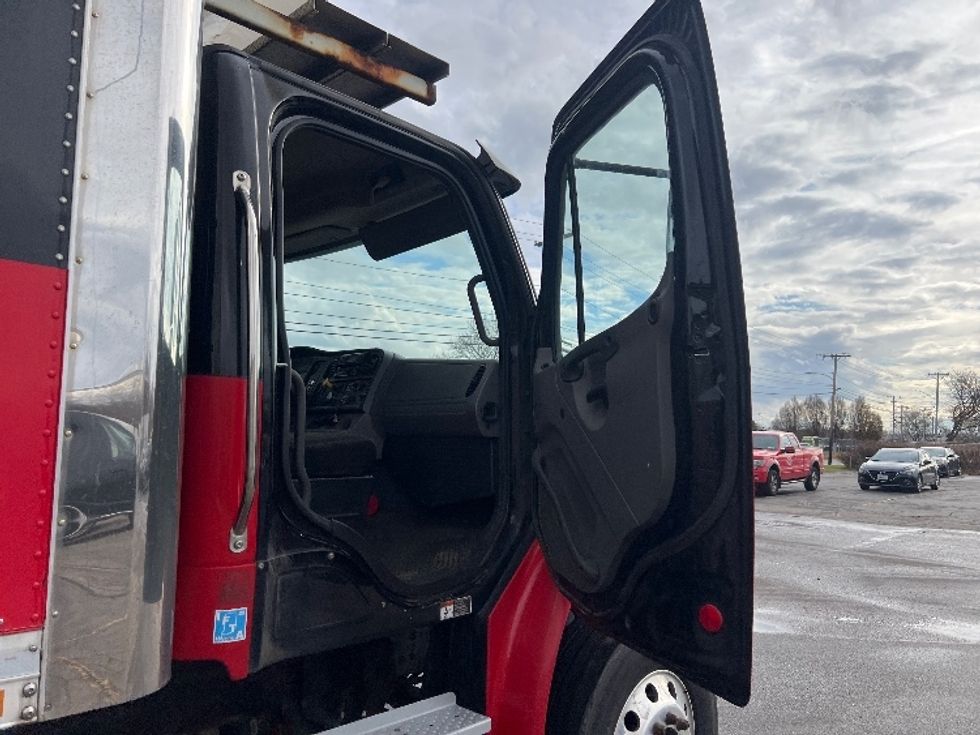 Refrigerated Truck-Light and Medium Duty Trucks-Freightliner-2018-M2-Rochester-NY-225,477\n\t\tmiles-$ 50,750 - Image 20