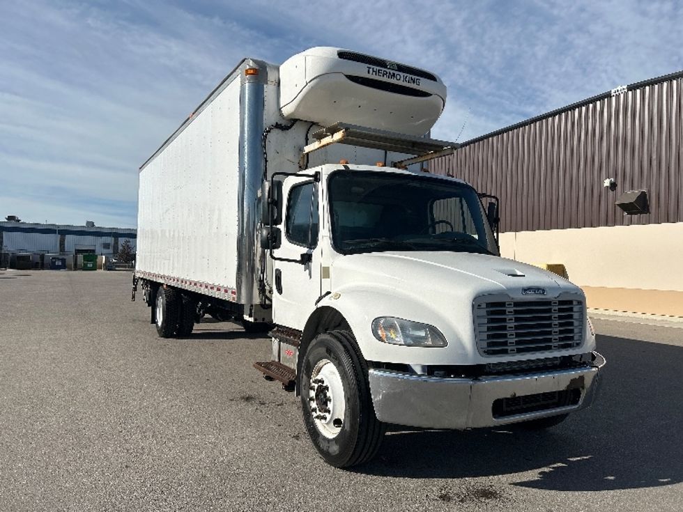 Refrigerated Truck-Light and Medium Duty Trucks-Freightliner-2018-M2-Rocky View County-AB-255,581\n\t\tkm-$ 80,500 - Image 1