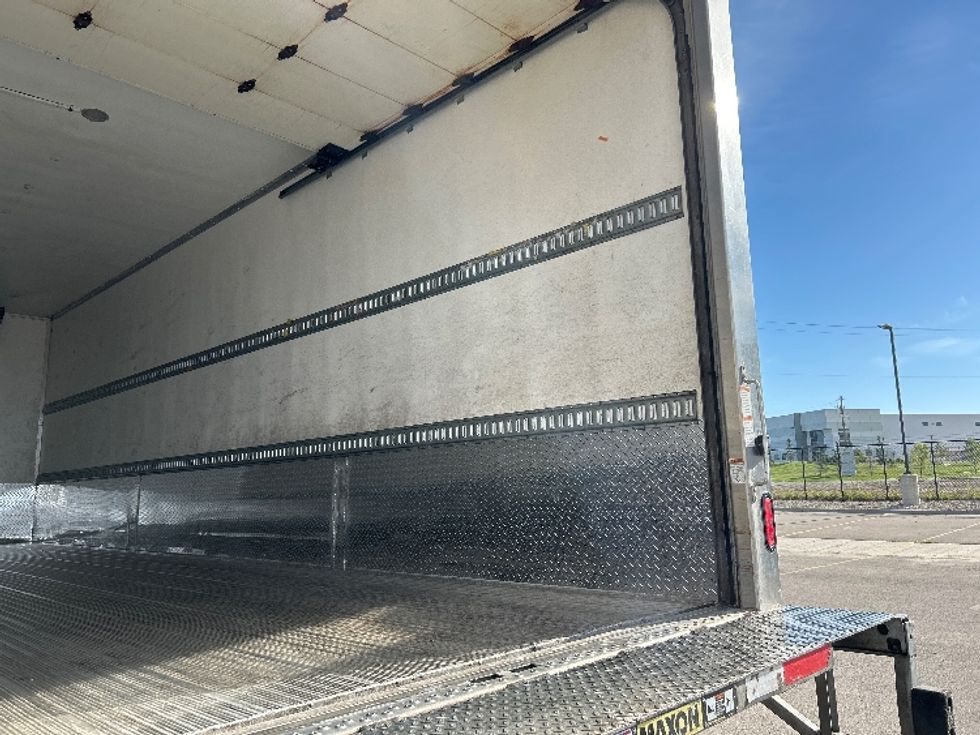 Refrigerated Truck-Light and Medium Duty Trucks-Freightliner-2018-M2-Rocky View County-AB-255,581\n\t\tkm-$ 80,500 - Image 12