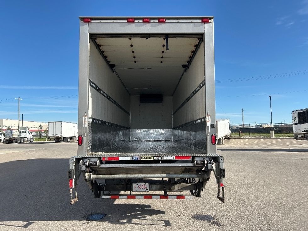 Refrigerated Truck-Light and Medium Duty Trucks-Freightliner-2018-M2-Rocky View County-AB-255,581\n\t\tkm-$ 80,500 - Image 8