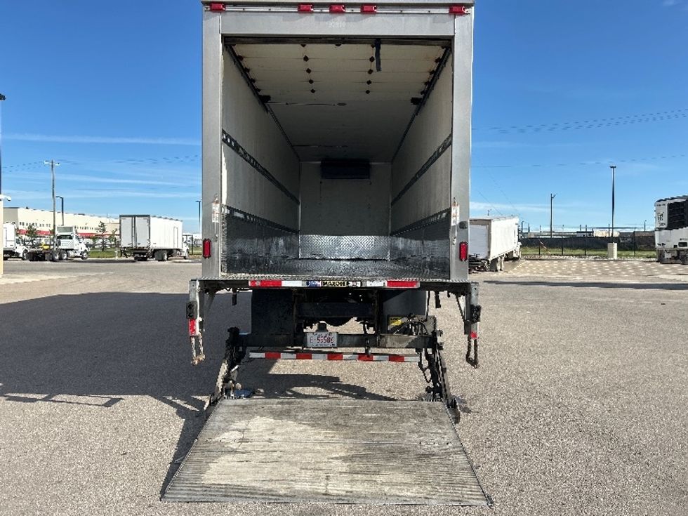 Refrigerated Truck-Light and Medium Duty Trucks-Freightliner-2018-M2-Rocky View County-AB-255,581\n\t\tkm-$ 80,500 - Image 9