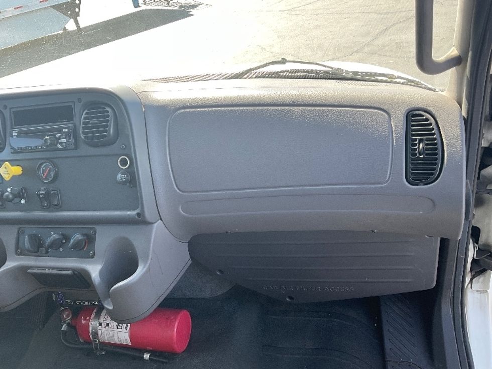 Refrigerated Truck-Light and Medium Duty Trucks-Freightliner-2018-M2-Sacramento-CA-261,267\n\t\tmiles-$ 37,500 - Image 20