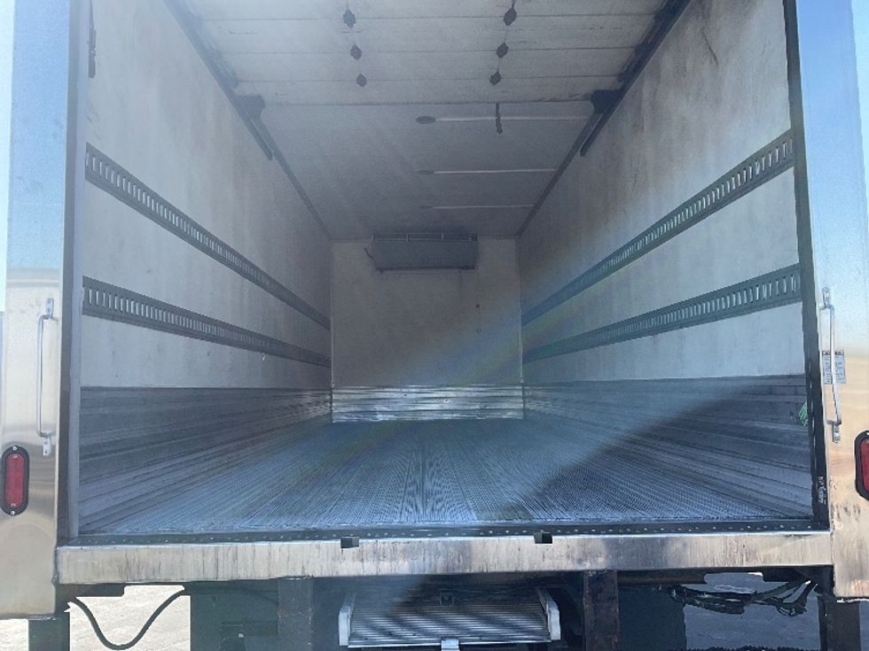Refrigerated Truck-Light and Medium Duty Trucks-Freightliner-2018-M2-Sacramento-CA-261,267\n\t\tmiles-$ 37,500 - Image 9