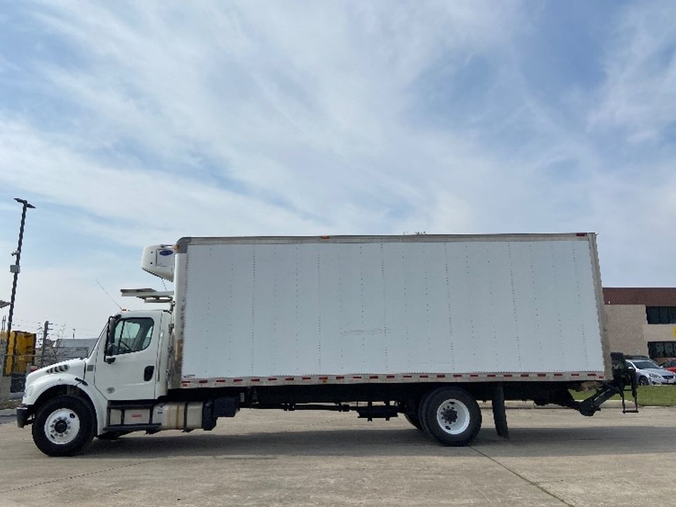Refrigerated Truck-Light and Medium Duty Trucks-Freightliner-2018-M2-San Antonio-TX-84,677\n\t\tmiles-$ 67,250 - Image 4