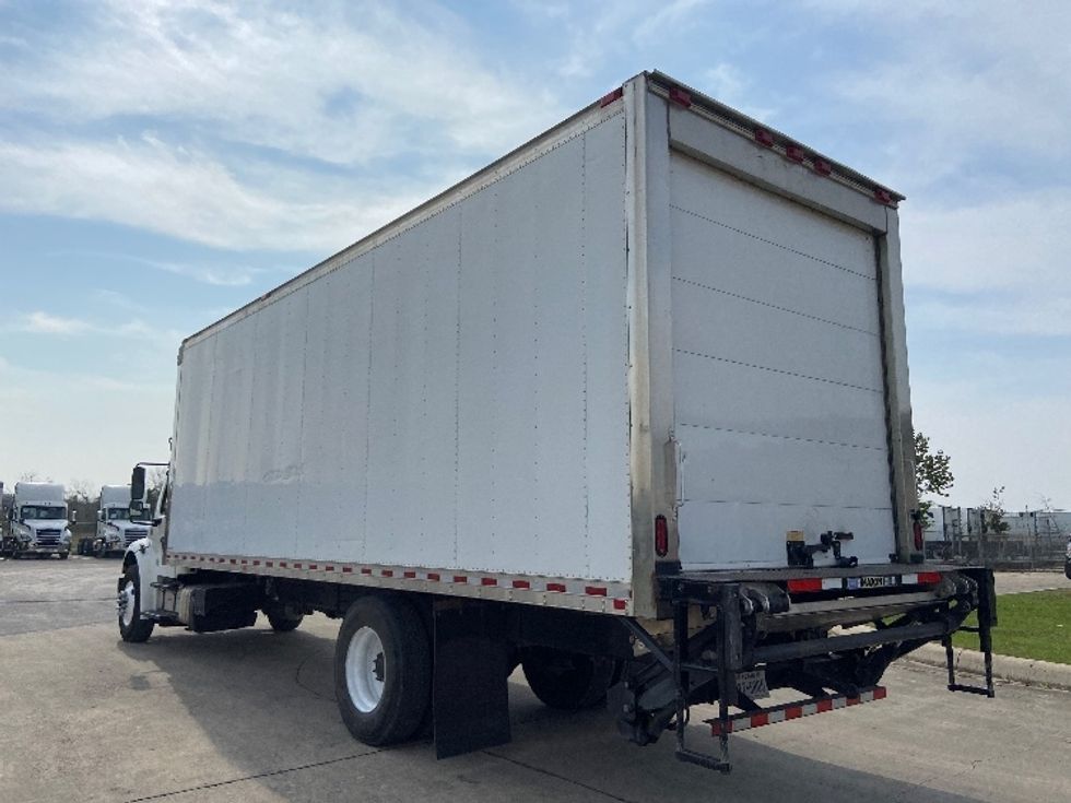 Refrigerated Truck-Light and Medium Duty Trucks-Freightliner-2018-M2-San Antonio-TX-84,677\n\t\tmiles-$ 67,250 - Image 6